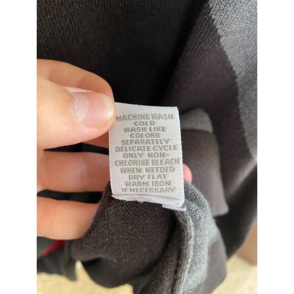 Dressbarn Womens Colorblock 3/4 Sleeve Top‎ Size 14/16 Red Black Pullover Cotton - Picture 5 of 7